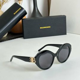 Picture of Balenciga Sunglasses _SKUfw54023046fw